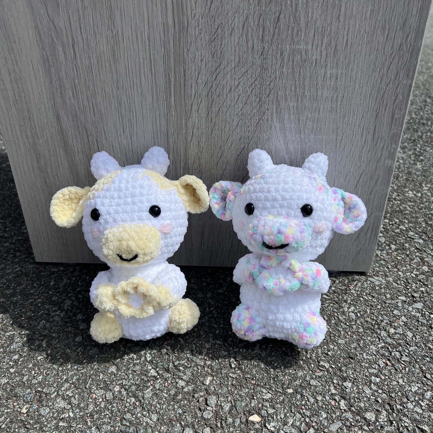 Crochet Cow | Cute farm plush | Animal plushie | Handmade toy | Unique gift | Colourful decor | Soft stuffed toy | Nursery decor
