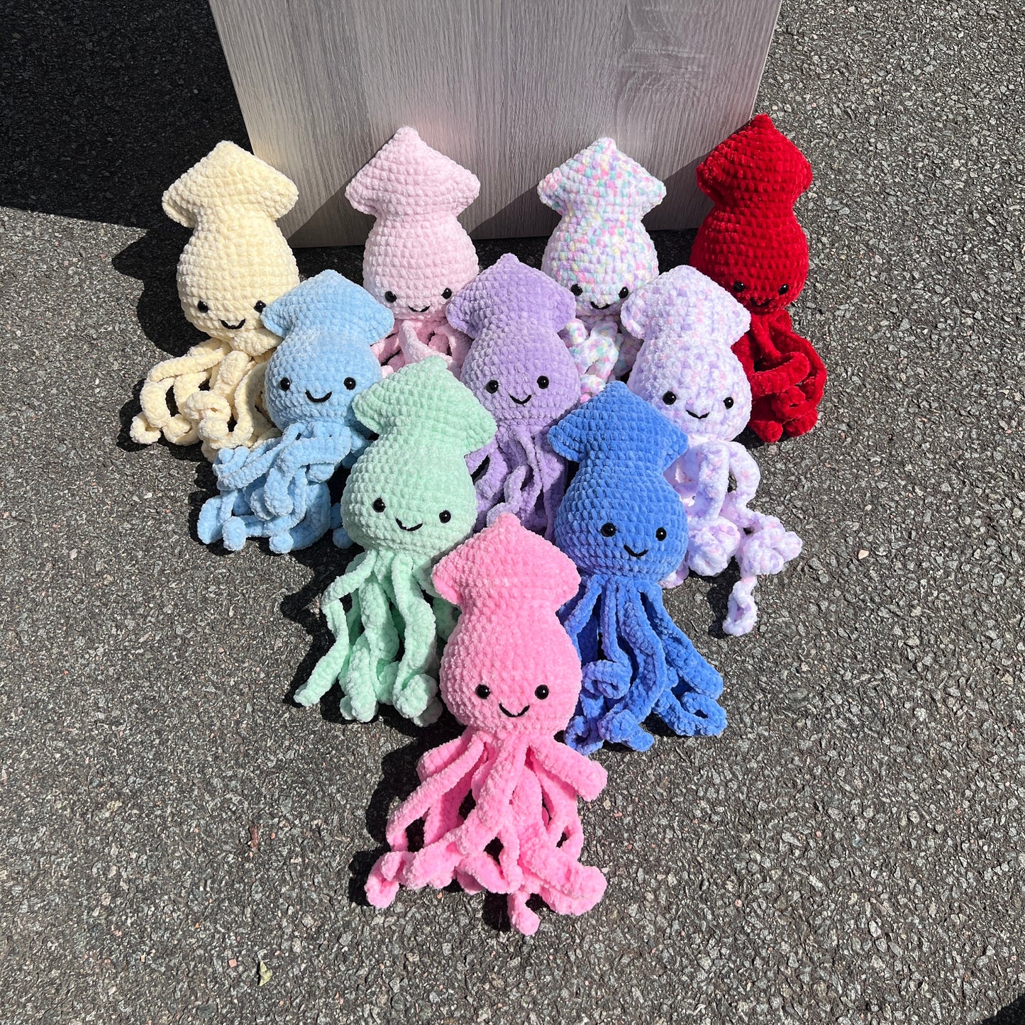 Crochet Squid | Sea animal plush | Amigurumi | Handmade plushie | Soft stuffed toy | Unique gift | Nursery decor | Cute sea animal