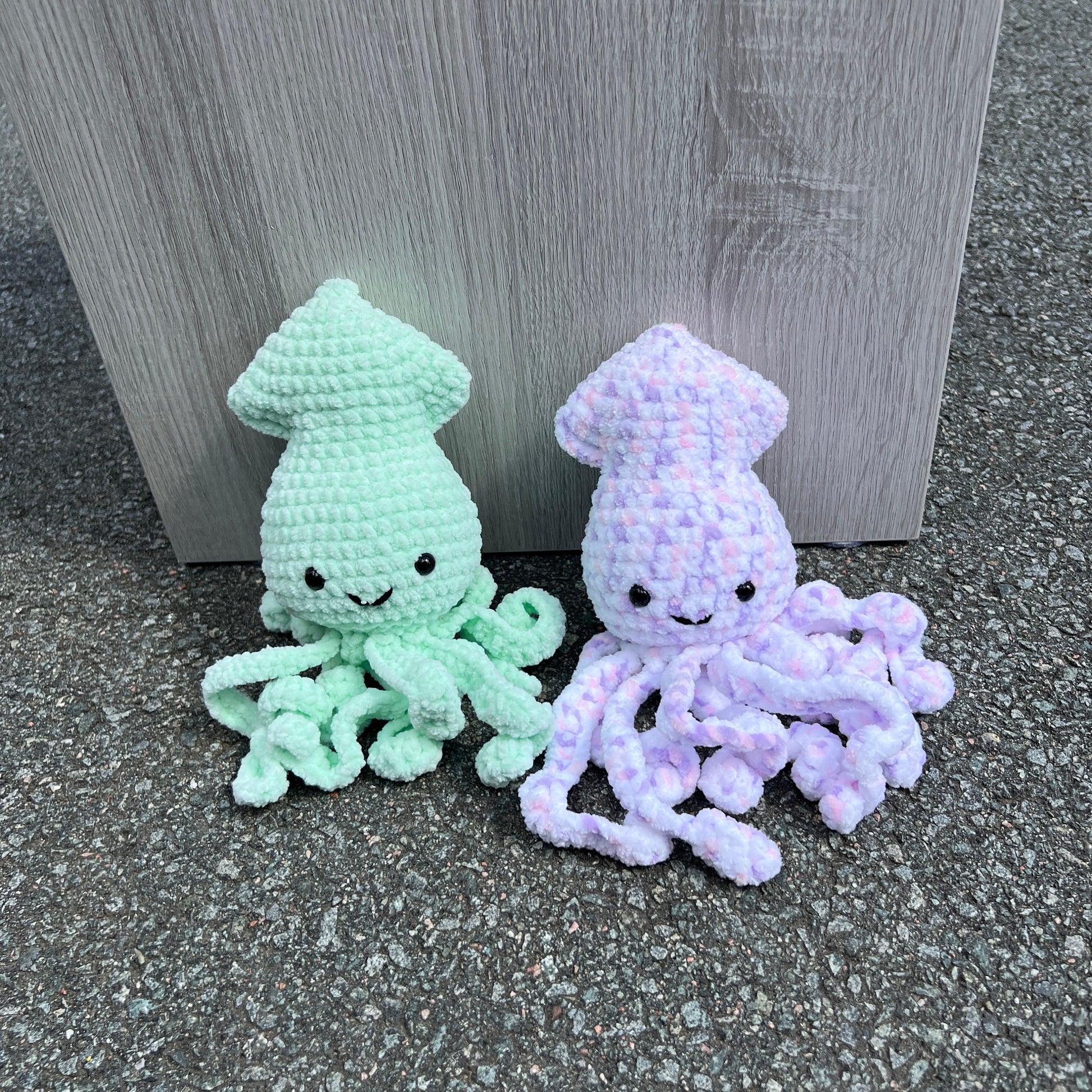 Crochet Squid | Sea animal plush | Amigurumi | Handmade plushie | Soft stuffed toy | Unique gift | Nursery decor | Cute sea animal