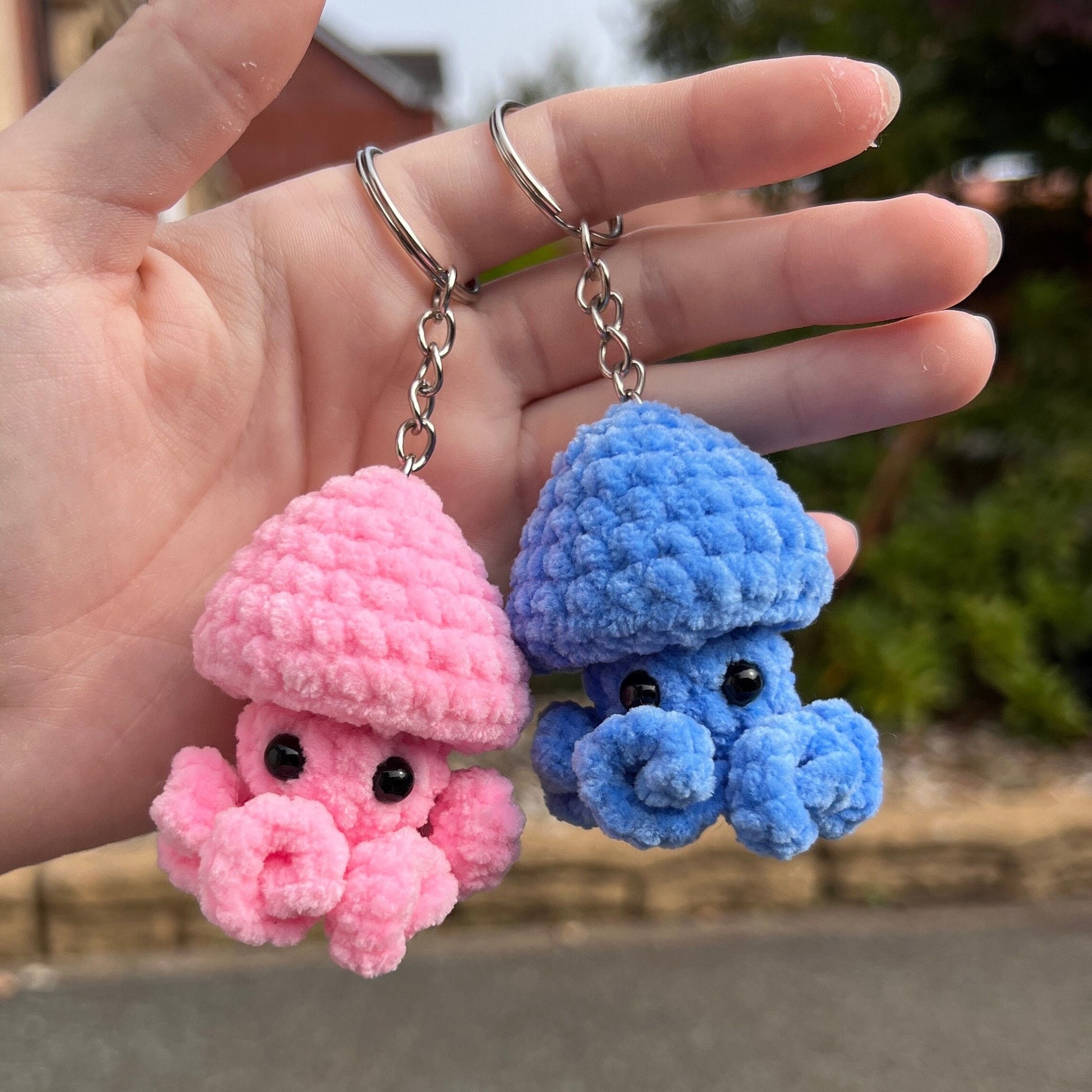 Crochet Jelly-Pop Key Ring | Cute jellyfish | Anxiety / stress relief plushie | Mini Jellyfish | Crochet fidget popper | Handmade keychain